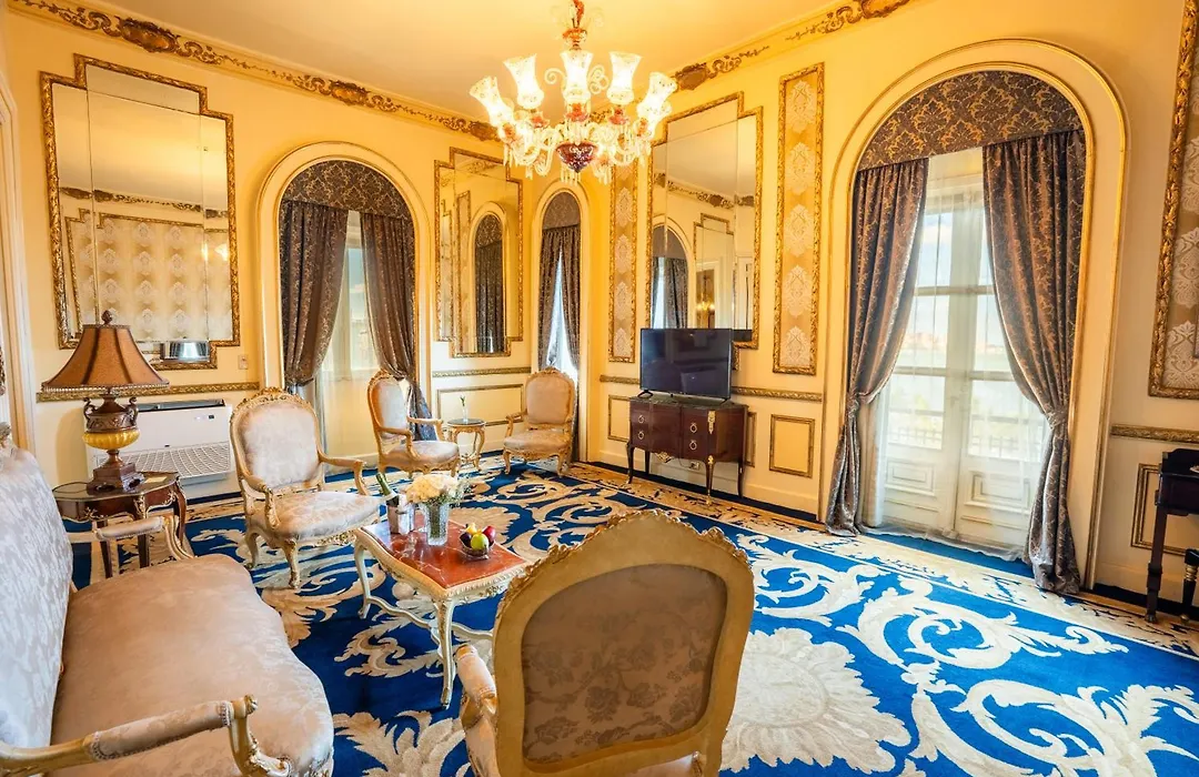 Le Metropole Luxury Heritage Hotel Since 1902 By Paradise Inn Group-1