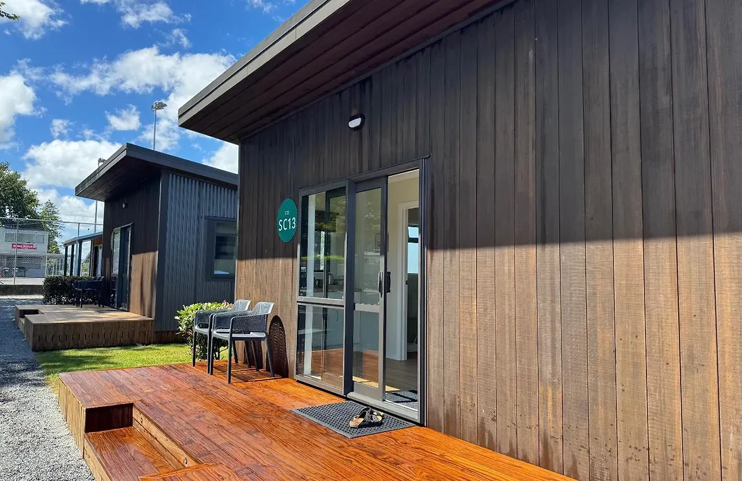 Cambridge Top 10 Holiday Park-1