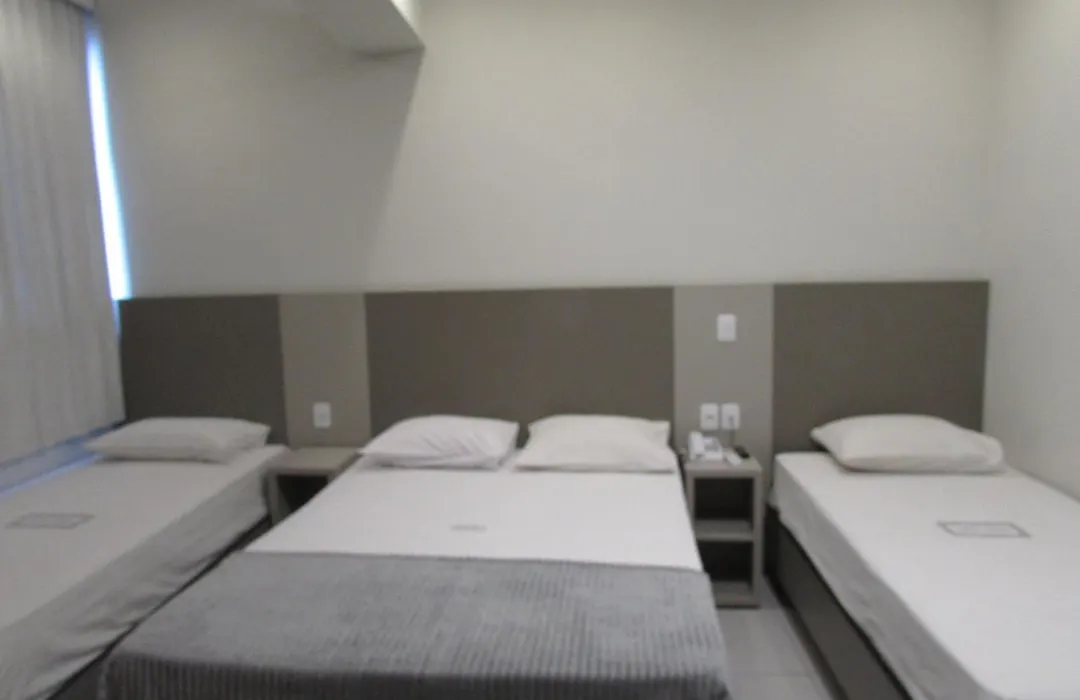 Hotel Urbis a 10 minutos Rua 25 de Março, Brás,Bom Retiro,a 2 minutos do Mirante Sampa Sky-1