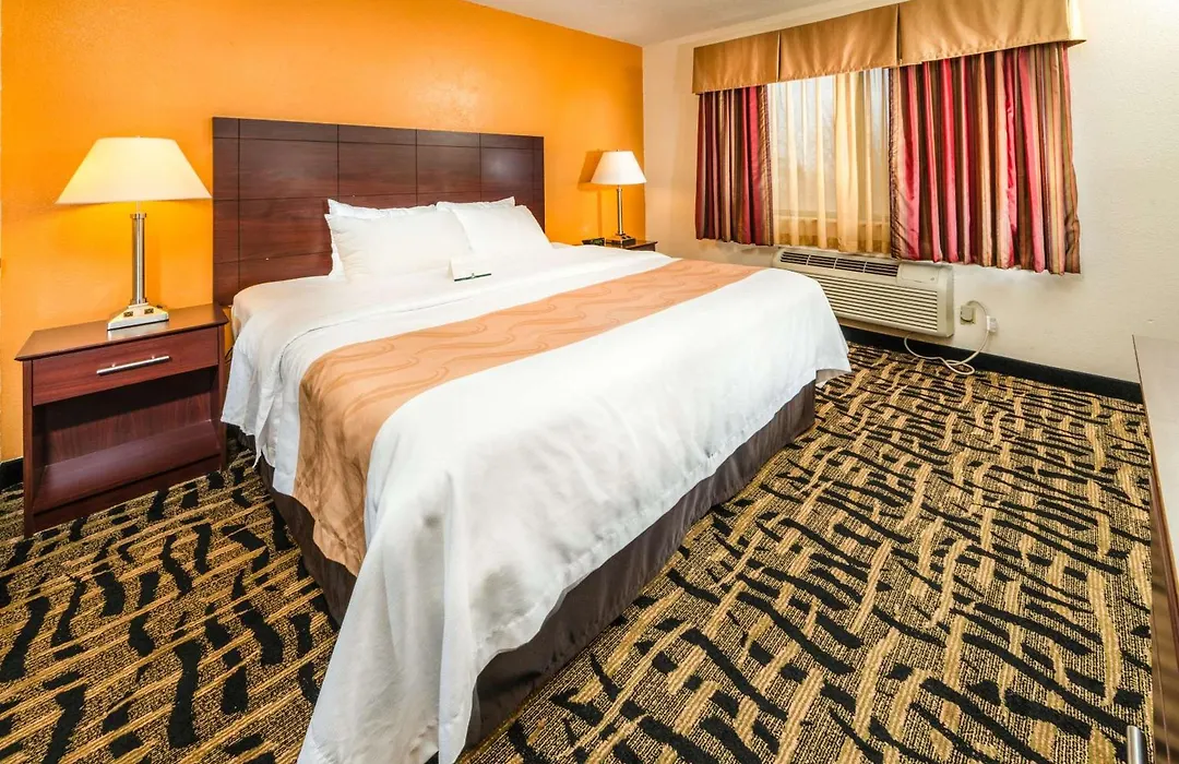 Quality Inn & Suites Danville East-1