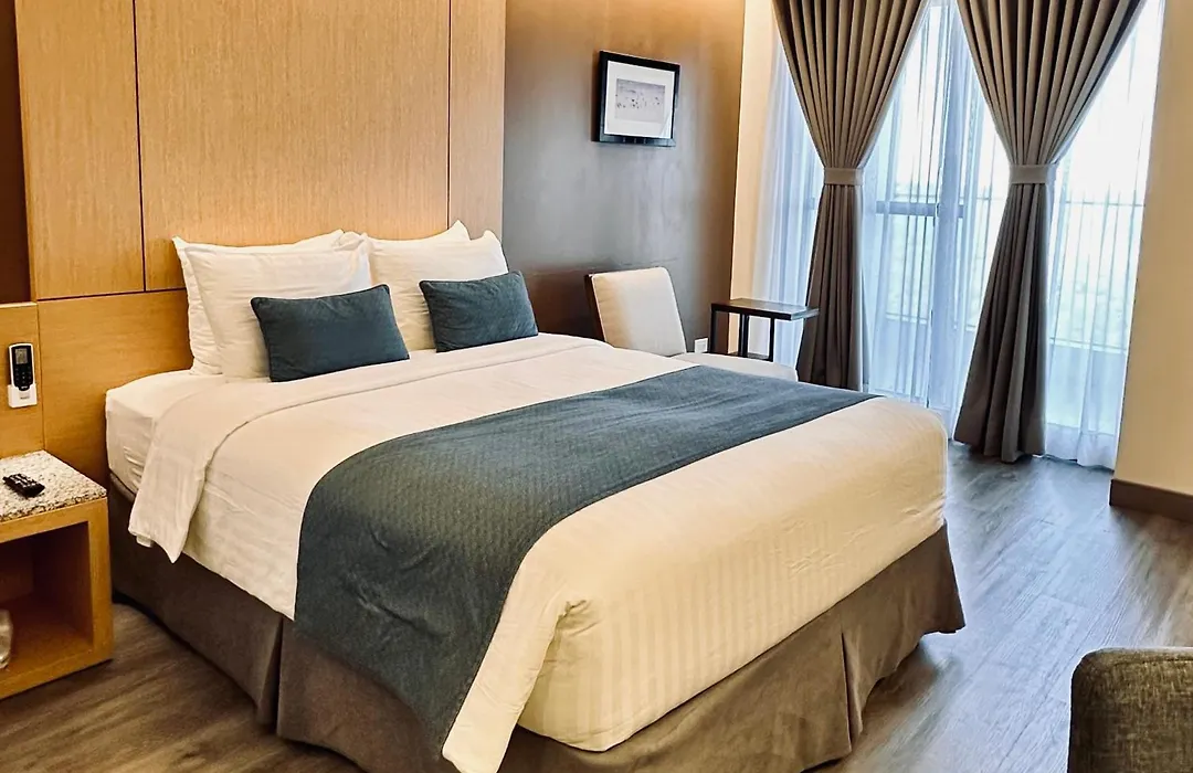 West Plaza Hotel At Lebuu Street-1