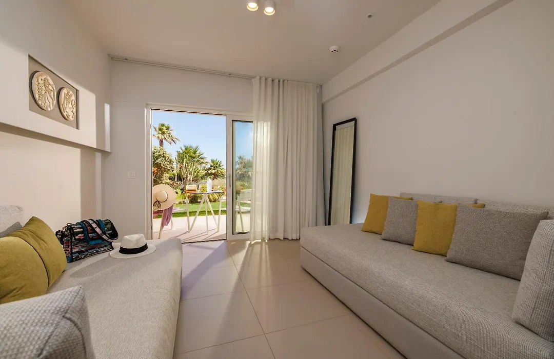 Anissa Beach Hotel-1