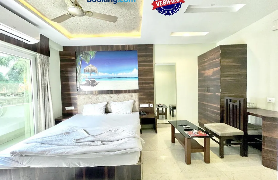 Hotel R- R Near Sea-Beach-&-Temple, Rooms With Balcony, & Wifi-Lift-Restaurant ,Fully-Air-Conditioned Hotel With Upi And Card Payment Facility-1