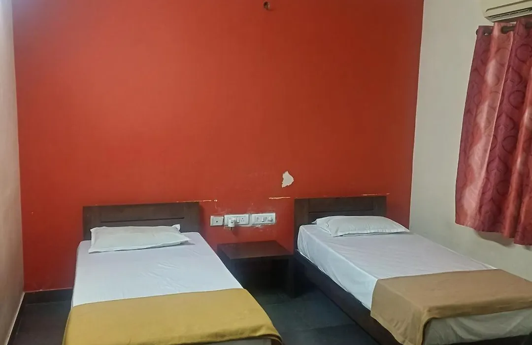 Hotel Thiru Vilas-1