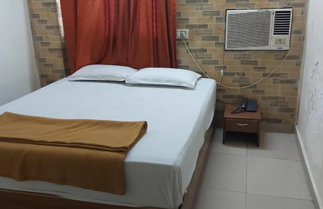 Glitz Hotels Sai Guest House - Nr Inorbit Mall Vashi-1