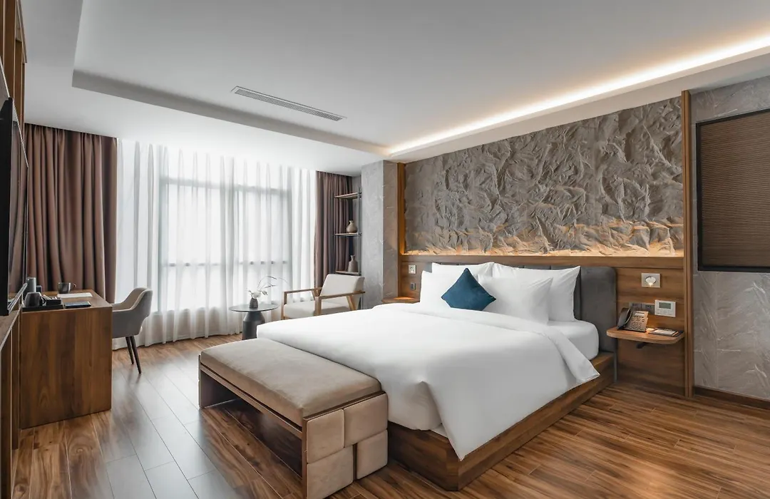 Kin Hotel Thai Van Lung-1