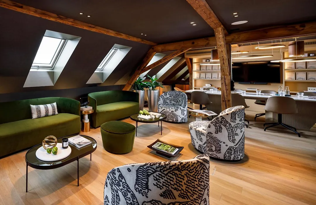 Small Luxury Hotel Ambassador Zurich-1
