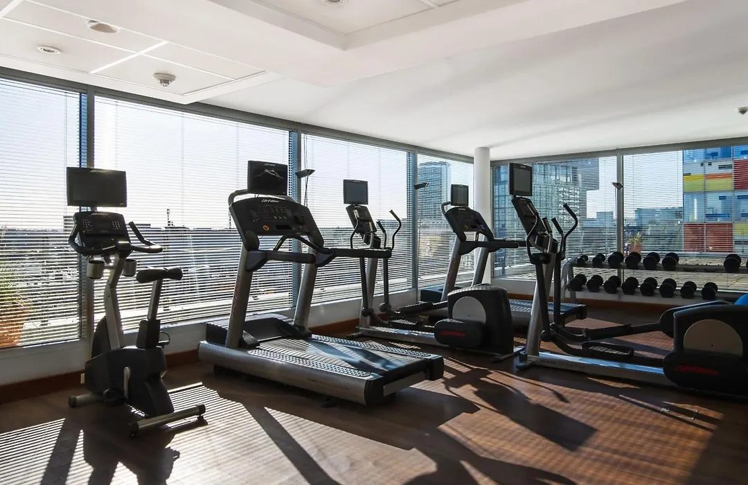 Courtyard By Marriott Duesseldorf Hafen-1