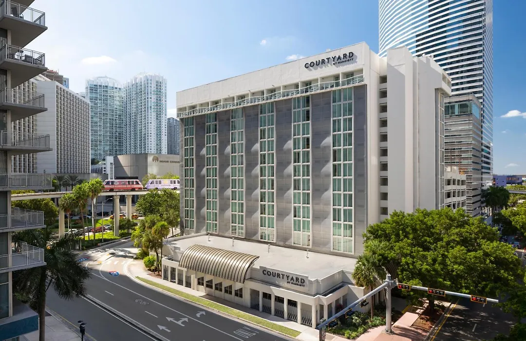 Courtyard Miami Downtown Brickell Area-1