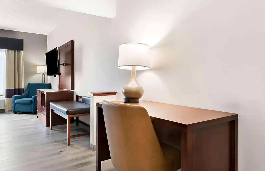 Holiday Inn Express & Suites Southfield - Detroit-1
