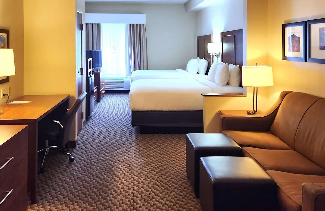 Comfort Inn & Suites Mount Pocono-1