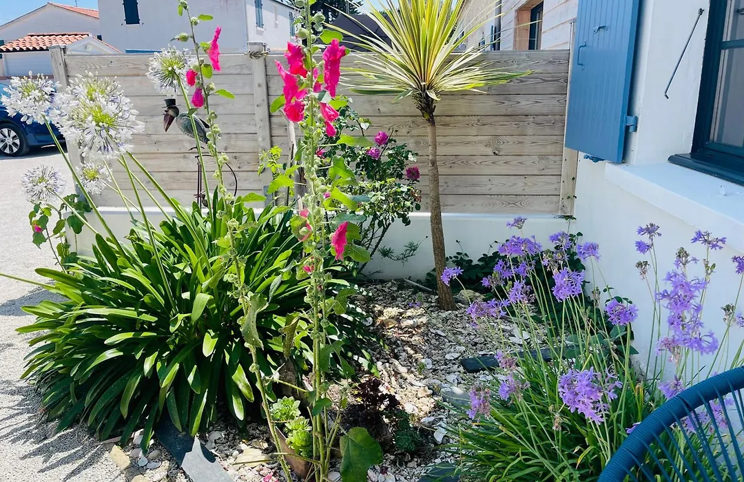 Residence Clos des Aigrettes -Appartements a 30m du Port de La Cotiniere , Ile d Oleron -commerces et plages a pied-1