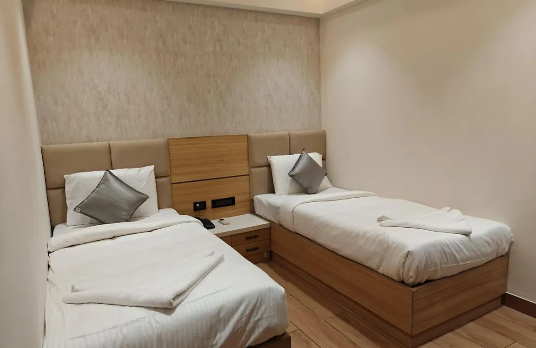 Hotel Isha Inn-1