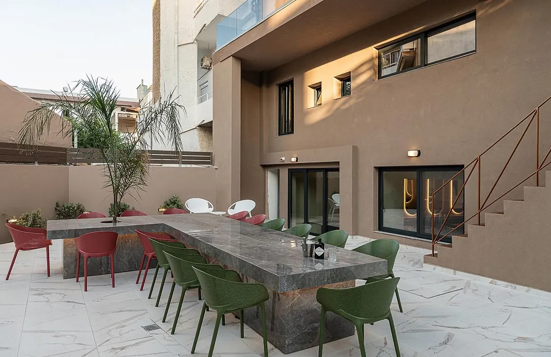Miss Marrone City Hotel-1