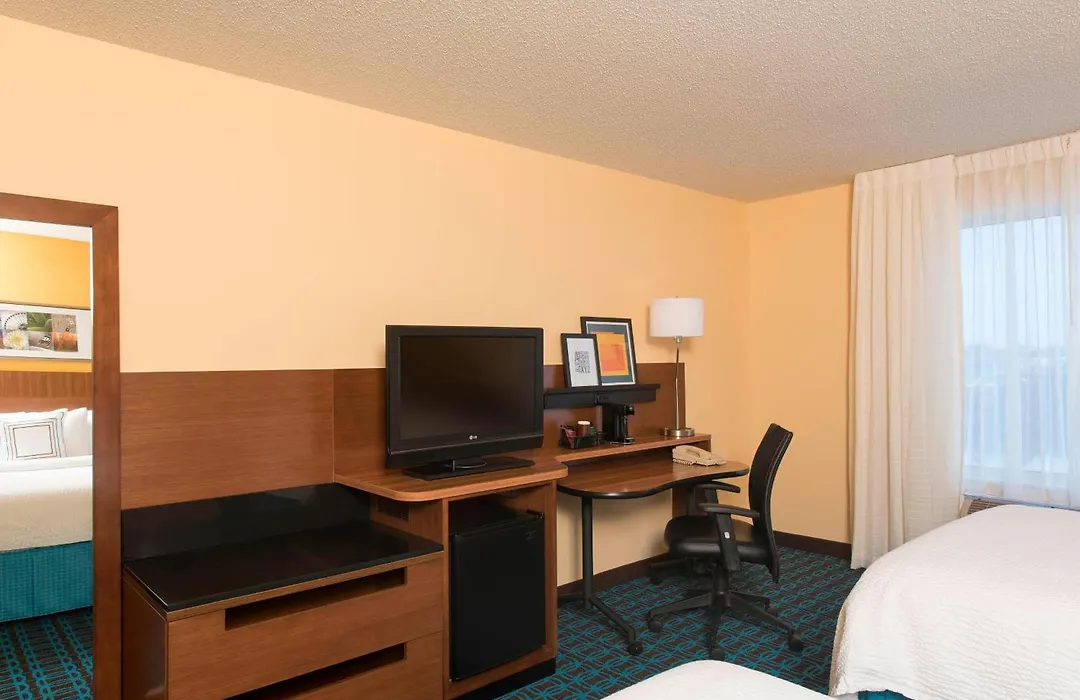 Fairfield Inn And Suites By Marriott Chicago St. Charles-1