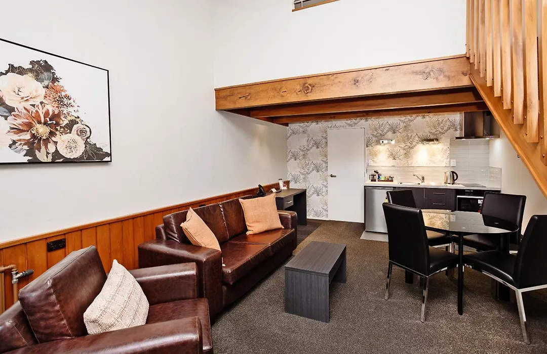 Balmoral Lodge Motel-1