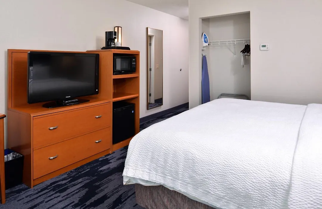 Fairfield Inn And Suites Beloit-1