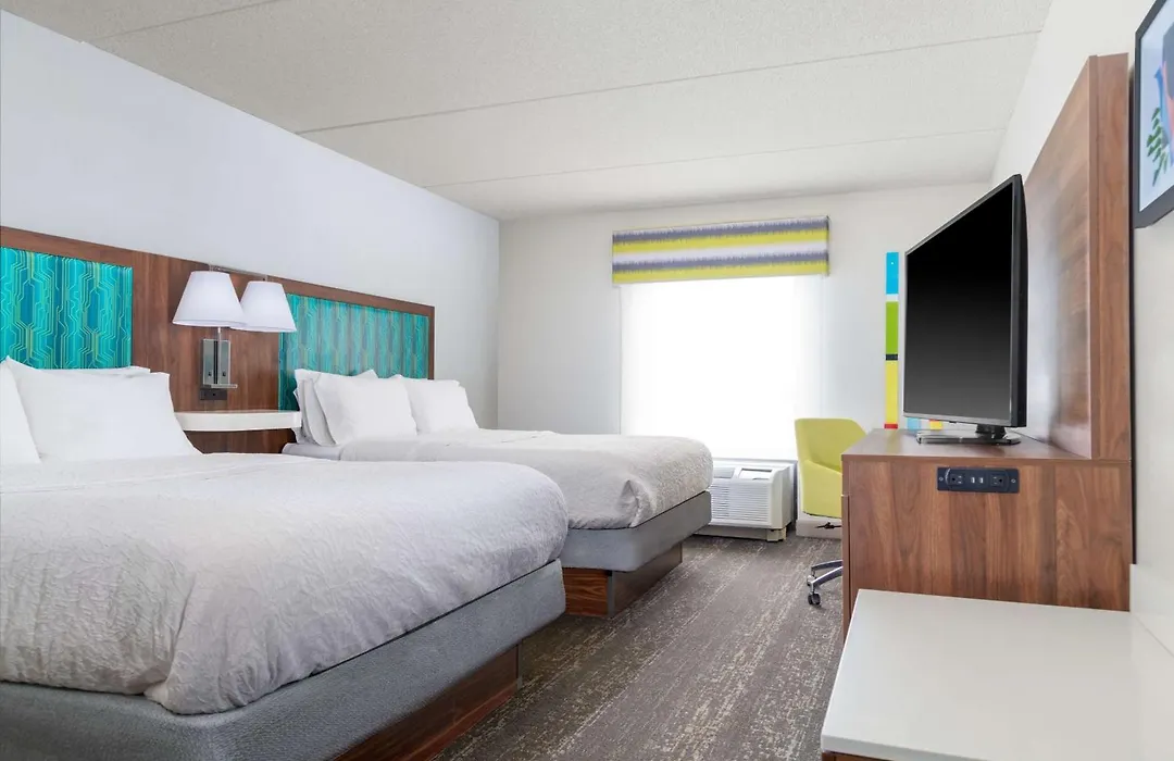 Hampton Inn & Suites Brookings-1
