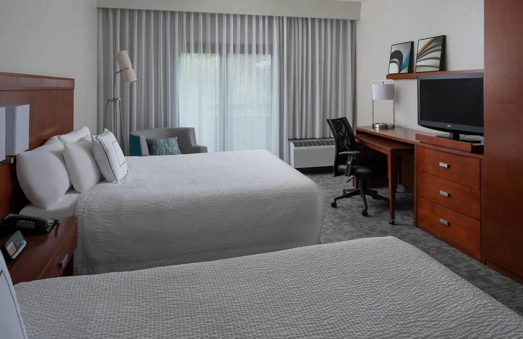 Courtyard By Marriott Jacksonville At The Mayo Clinic Campus/Beaches-1