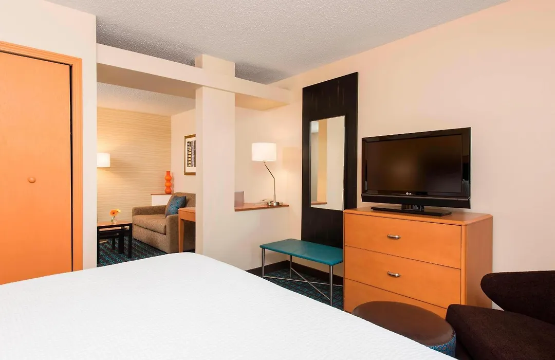 Fairfield Inn & Suites By Marriott Bloomington-1