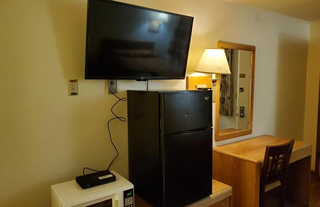 Royal Motor Inn-1