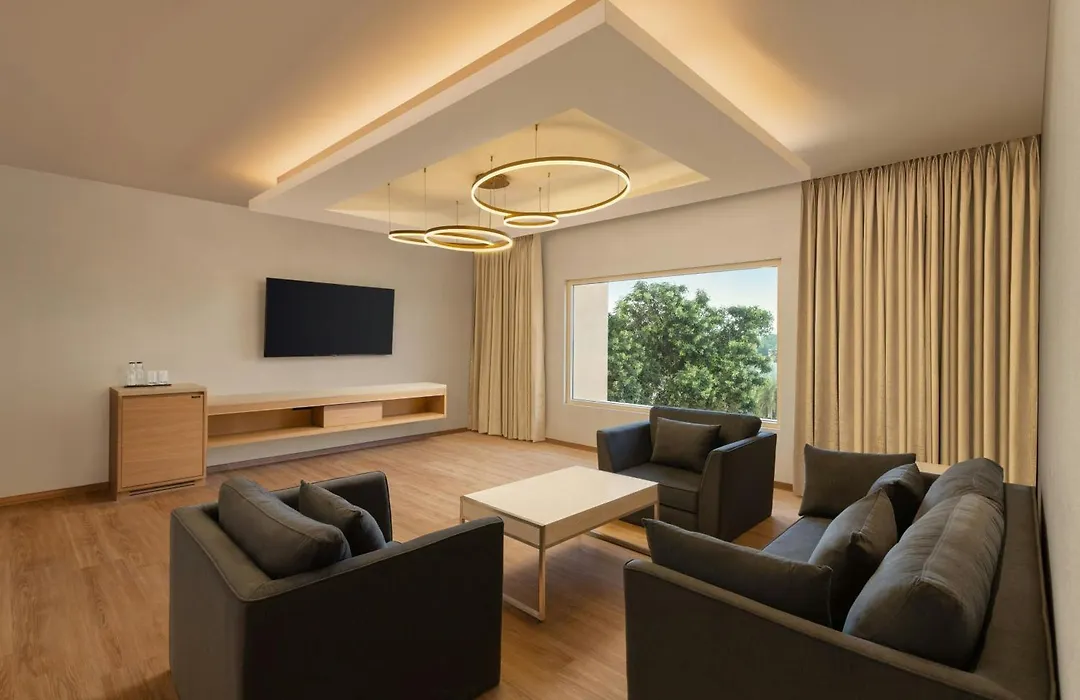 Courtyard By Marriott Tiruchirappalli-1