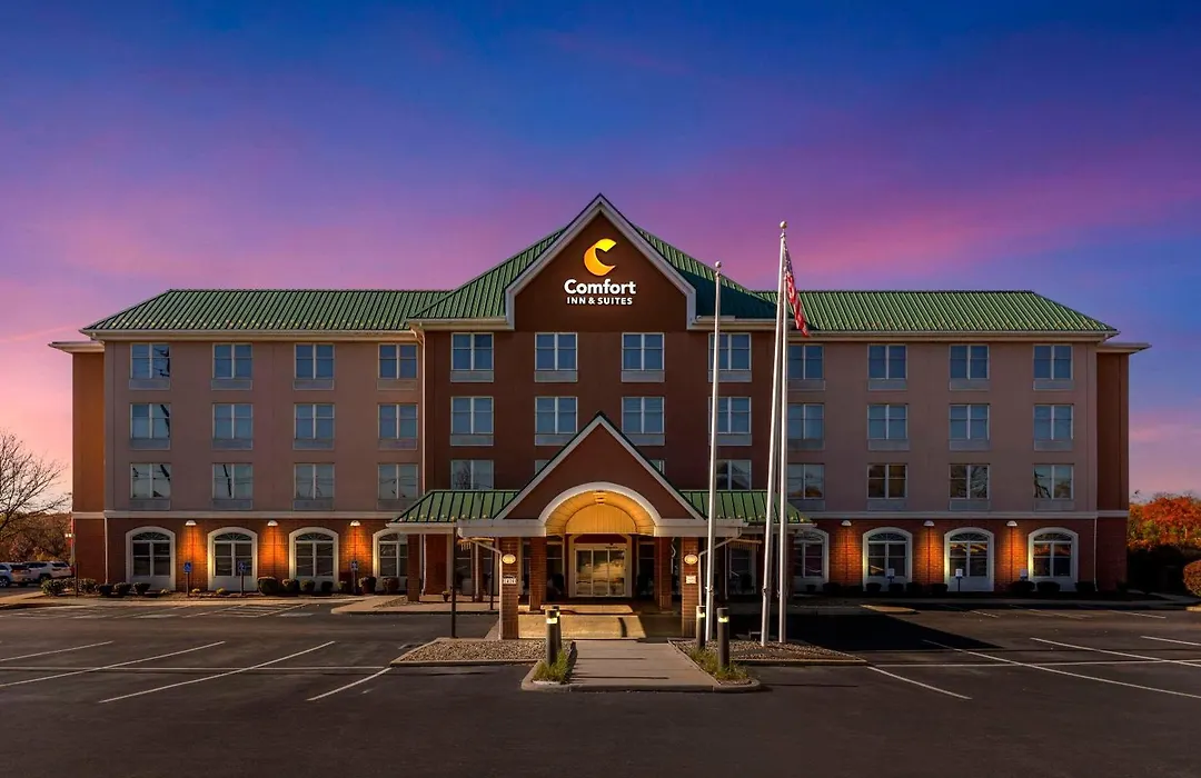 Comfort Inn & Suites Cuyahoga Falls - Akron-1