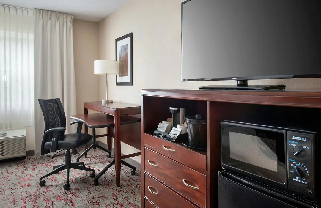 Fairfield Inn & Suites By Marriott Great Barrington Lenox/Berkshires-1