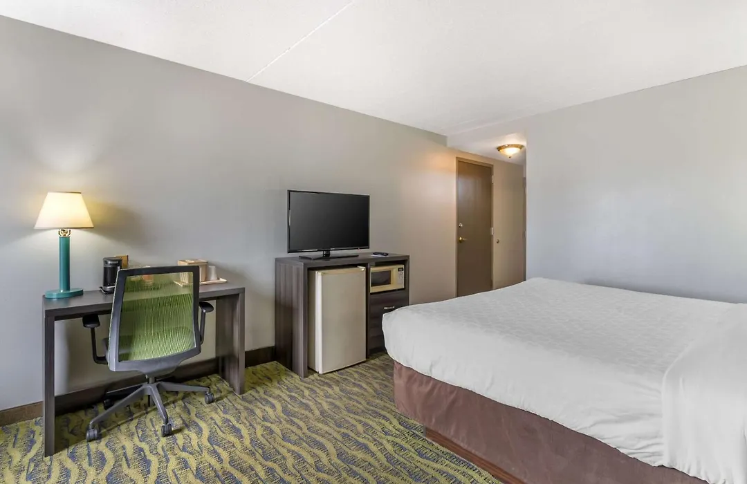 Clarion Inn Near Lookout Mountain-1