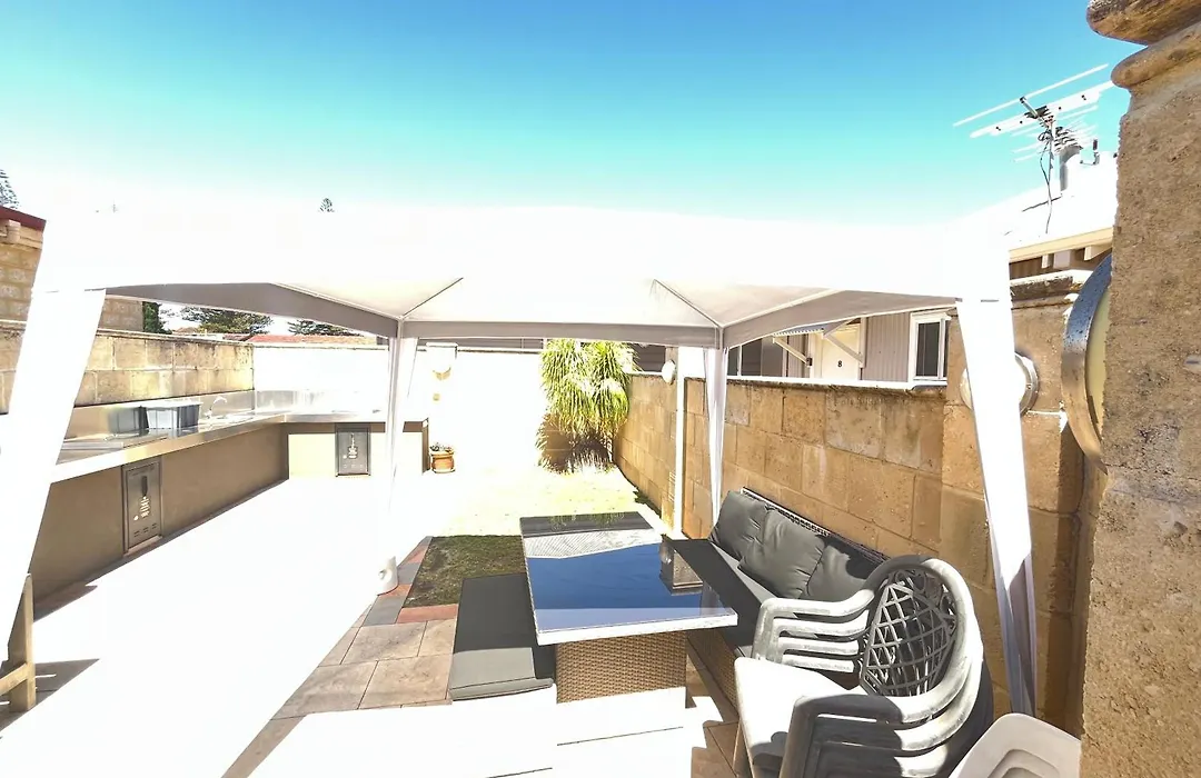 Clearwater Motel Apartments-1
