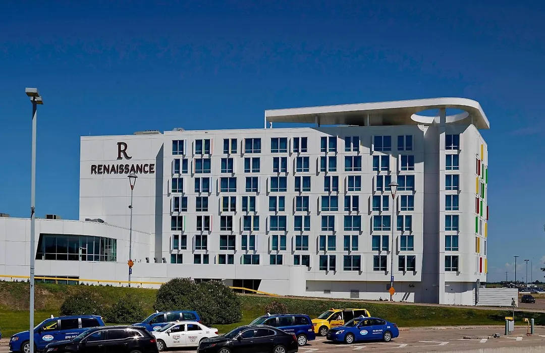 Renaissance Edmonton Airport Hotel-1