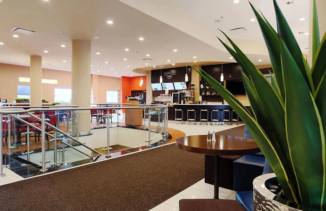 Courtyard By Marriott Montreal West Island/Baie D'Urfe-1
