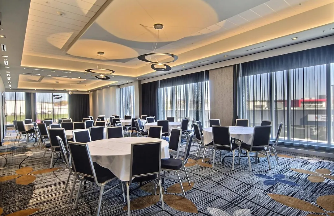 Courtyard By Marriott Quebec City-1