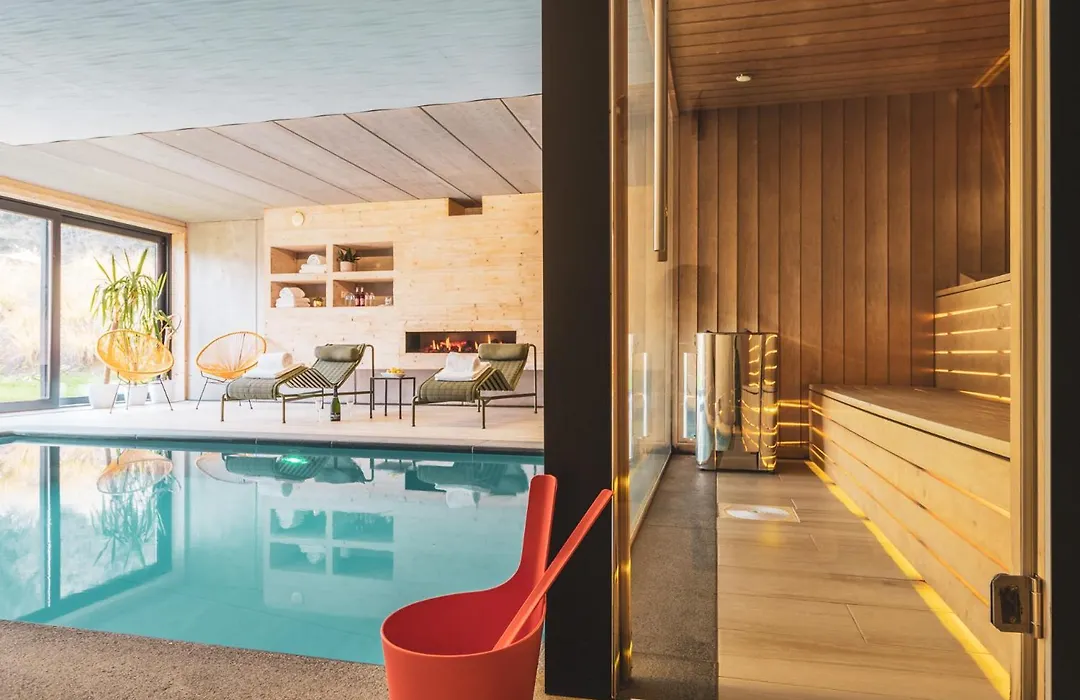 Daft Hotel & Glamping-1