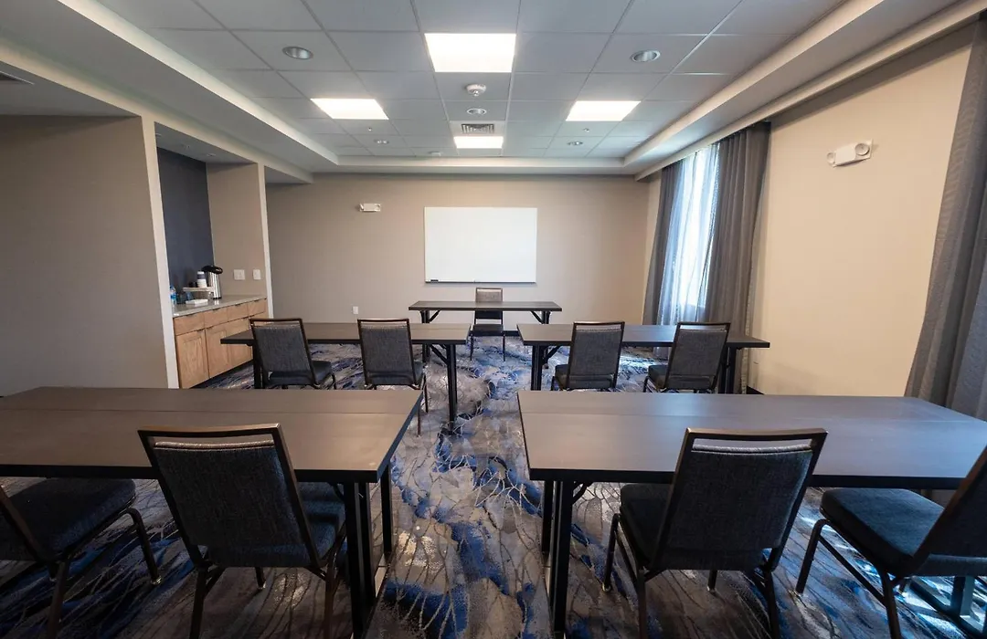 Fairfield By Marriott Inn & Suites Fond Du Lac-1