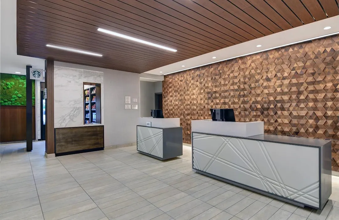 Courtyard By Marriott Manhattan Aggieville-1