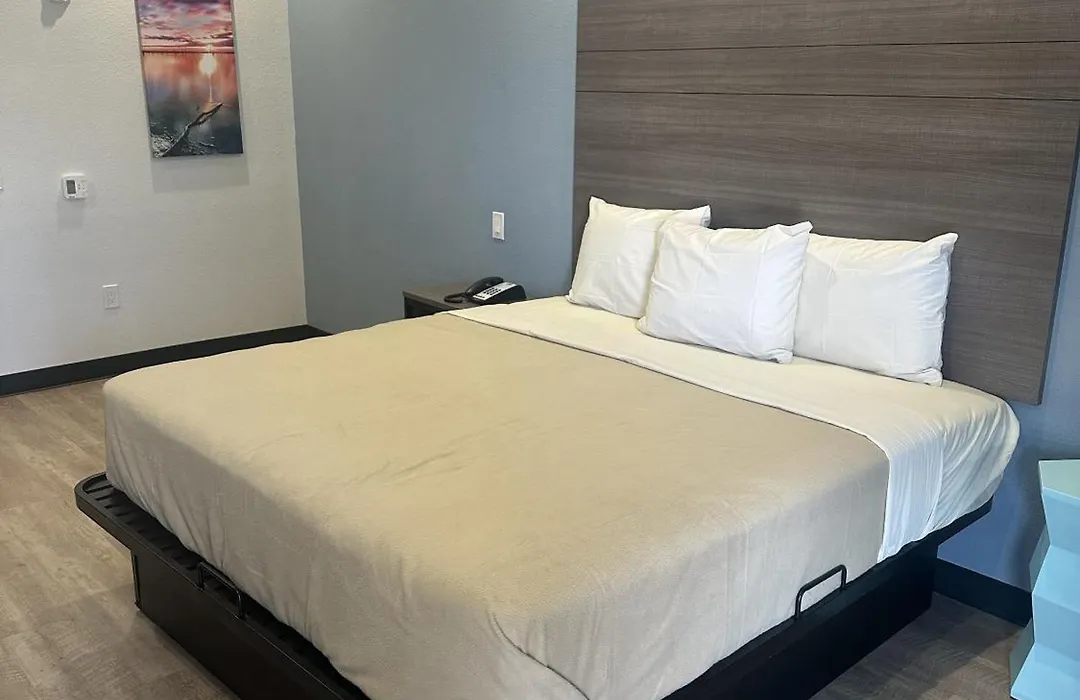 M&M Inn And Suites-1