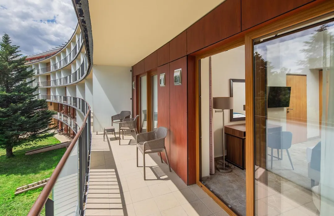 Fagus Hotel Conference & Spa-1