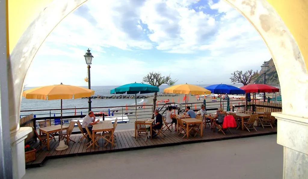 Hotel Baia-1