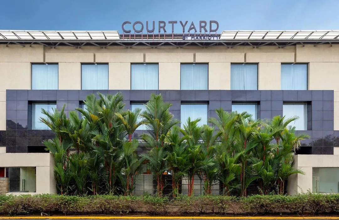 Courtyard By Marriott Kochi Airport-1