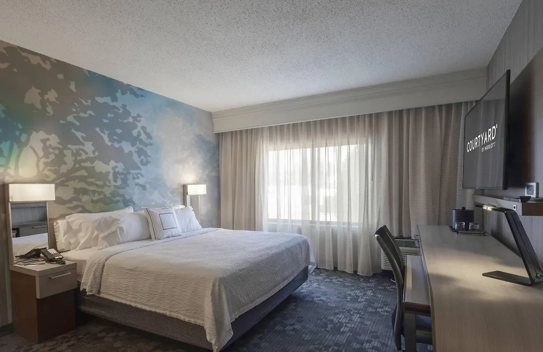 Courtyard By Marriott Cleveland Willoughby-1