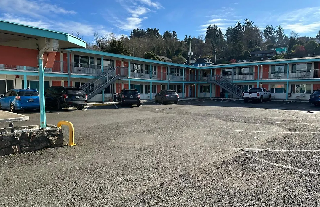 Atomic Motel-1