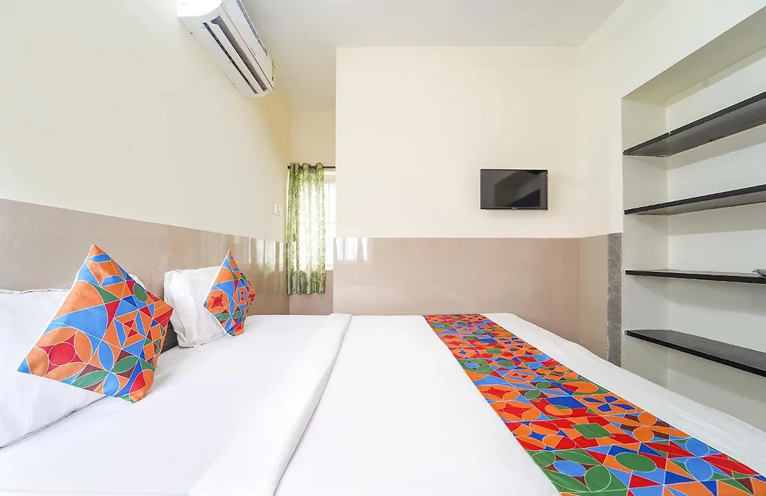 Fabexpress Clover Castle - Nr Coimbatore International Airport-1