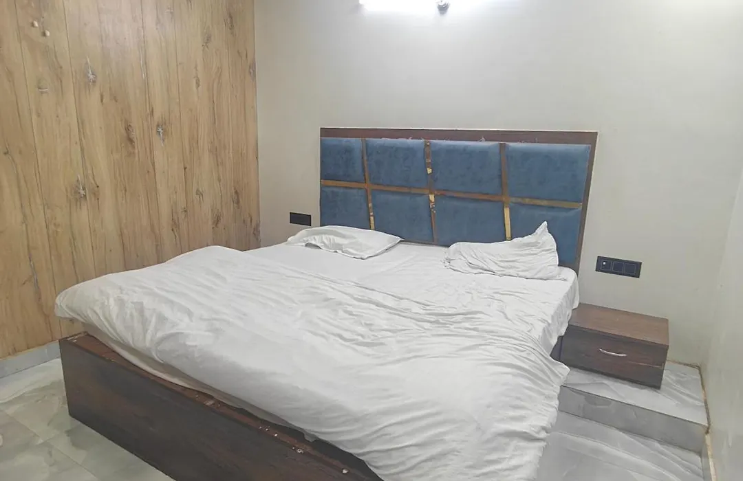 Hotel Love Inn-1
