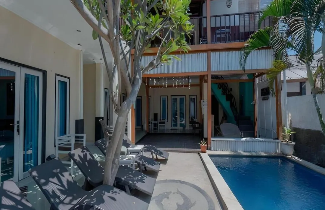 Gili White Bamboo-1