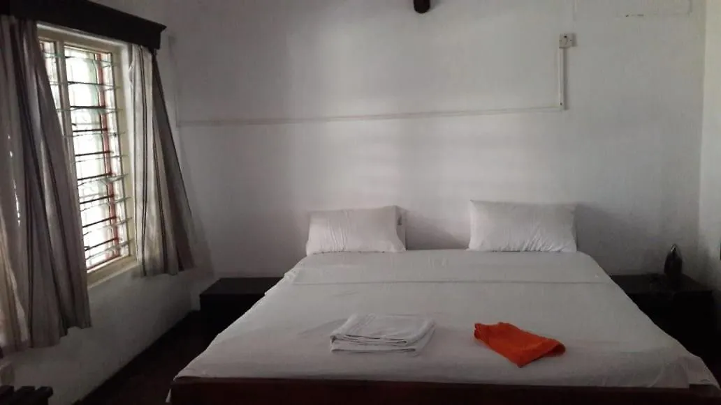The New Big Tree Beach Resort-1
