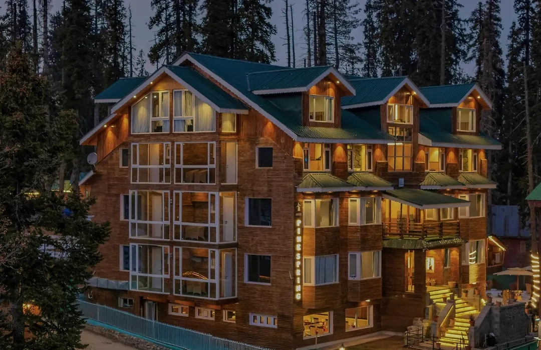 Hotel Pine Spring Gulmarg-1