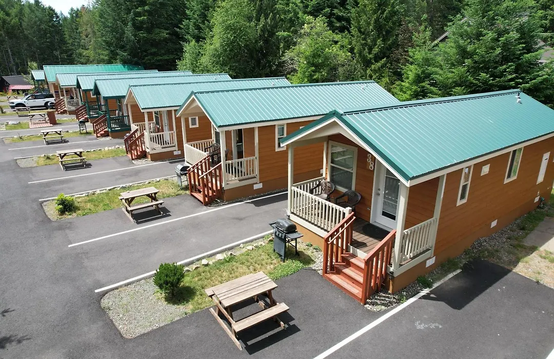 Packwood Lodge & Cabins-1