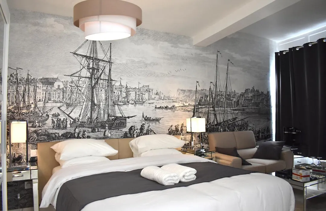Villa Castel Chambres D'Hotes B&B-1