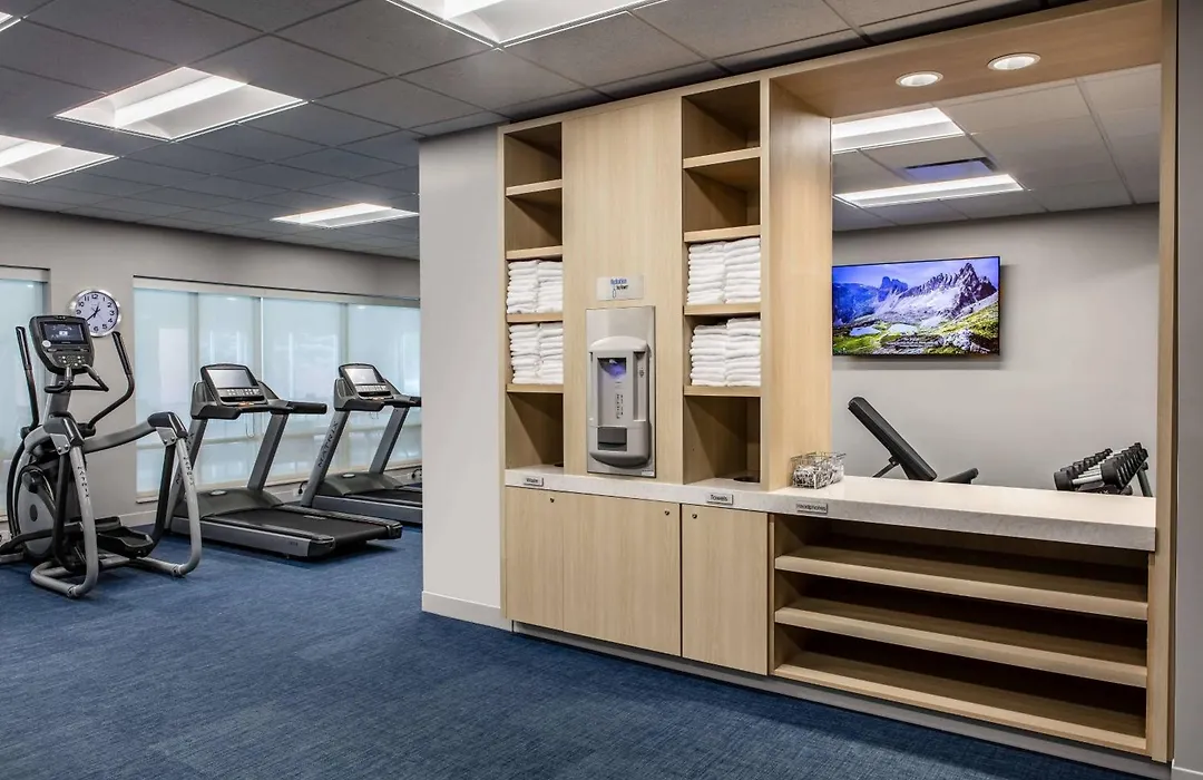 Towneplace Suites By Marriott Milwaukee West Bend-1